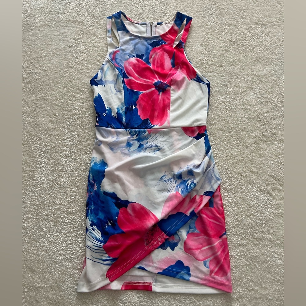 Voin’s Floral Dress